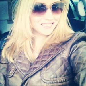 Meet your Posher, Rachel